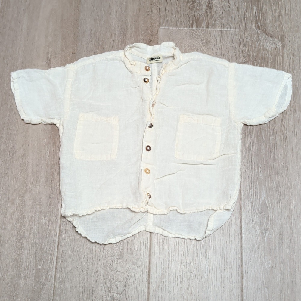 Light Cream Short-Sleeve Button-Down Shirt with Patch Pockets